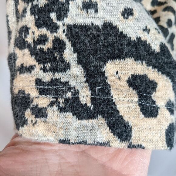 TopShop Animal Print Tunic Crew Neck Sweater - Picture 4 of 5
